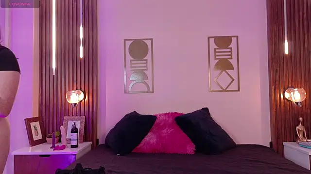 Hanna-Winchester online show from April 17, 8:12 pm