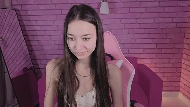 Snapshot of Nicole_Brownie chatting on February 6, 7:23 am Nicole Brownie online show from February 6, 7:23 am