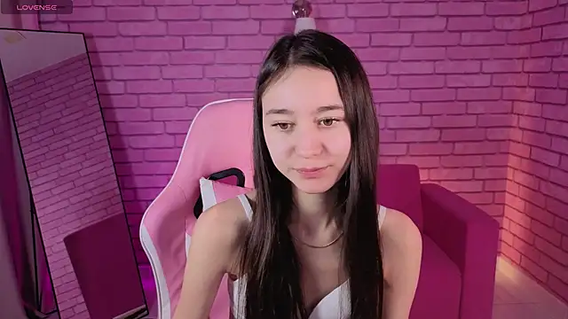 Nicole Brownie online show from March 10, 8:08 am