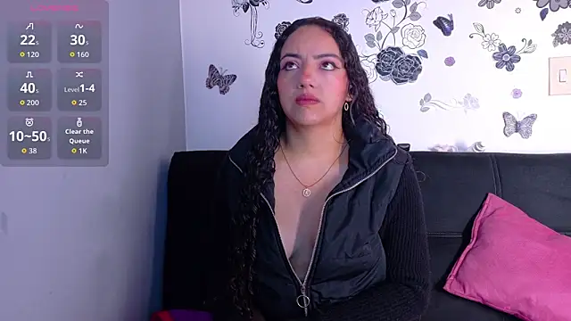 emiily curly online show from February 5, 11:04 am