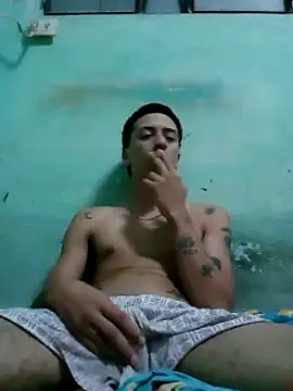 Snapshot of Briancuba chatting on February 22, 12:01 am Briancuba online show from February 22, 12:01 am