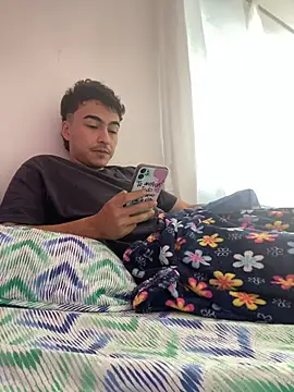 vanilla Kush online show from February 17, 2:24 pm