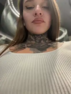 Snapshot of KishaMur chatting on February 11, 3:55 am KishaMur online show from February 11, 3:55 am