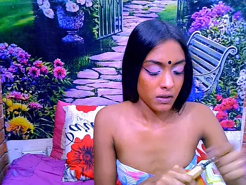 Snapshot of IndianPretty14u2Luv chatting on June 26, 5:23 am IndianPretty14u2Luv online show from June 26, 5:23 am
