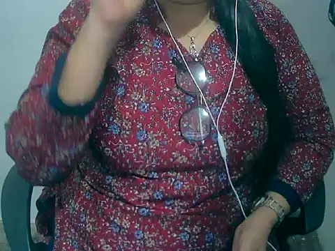 Cute Aliyaa online show from March 15, 9:37 am