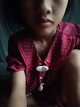 Snapshot of Hoa-tuylip chatting on June 18, 12:44 am Hoa-tuylip online show from June 18, 12:44 am