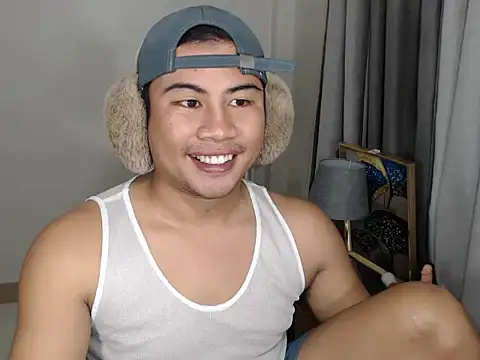 Snapshot of beraldick chatting on March 2, 10:05 pm beraldick online show from March 2, 10:05 pm