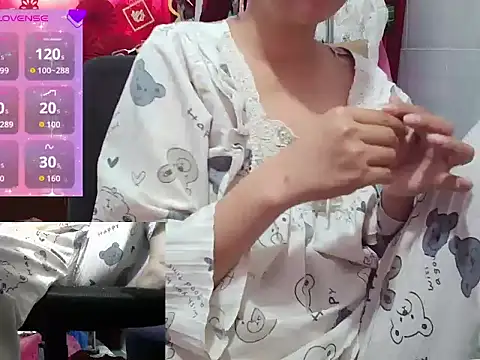 Snapshot of song_ngan chatting on February 12, 2:39 am song ngan online show from February 12, 2:39 am