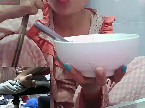 Snapshot of song_ngan chatting on February 27, 1:49 am song ngan online show from February 27, 1:49 am