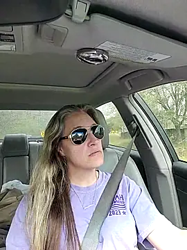 Sunflower0025 online show from March 10, 4:34 pm