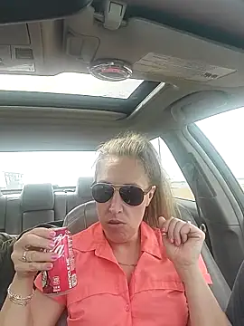 Sunflower0025 online show from March 15, 8:15 pm