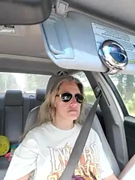 Sunflower0025 online show from April 20, 4:10 pm