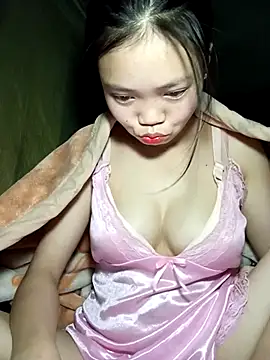 Snapshot of derylove_ chatting on February 25, 2:48 pm derylove online show from February 25, 2:48 pm