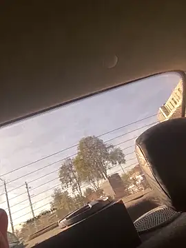 Snapshot of bliinkii_and_luka_ chatting on February 26, 1:10 pm bliinkii and luka online show from February 26, 1:10 pm