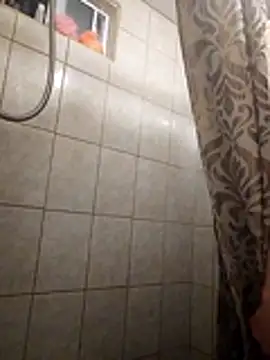 Snapshot of Mlo69 chatting on February 25, 4:33 am Mlo69 online show from February 25, 4:33 am