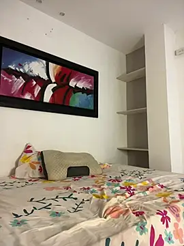 Kira Spiicy online show from February 14, 1:30 pm