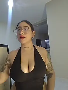 Helll girll online show from March 15, 11:22 pm