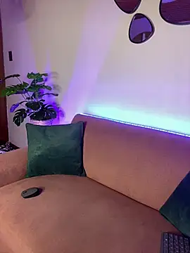 Snapshot of Angelica_pink18 chatting on February 1, 7:18 am Angelica pink18 online show from February 1, 7:18 am