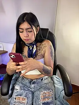 Snapshot of Angelica_pink18 chatting on February 26, 5:06 am Angelica pink18 online show from February 26, 5:06 am