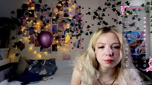 Akari-moon online show from April 9, 5:40 am