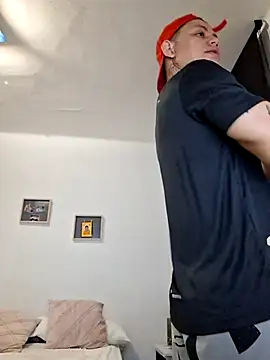 Snapshot of Zarc_Jhonson chatting on January 24, 9:28 am Zarc Jhonson online show from January 24, 9:28 am