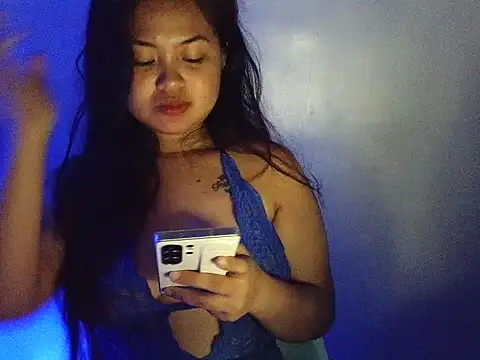 Snapshot of Chillntalkmami chatting on February 18, 3:02 am Chillntalkmami online show from February 18, 3:02 am