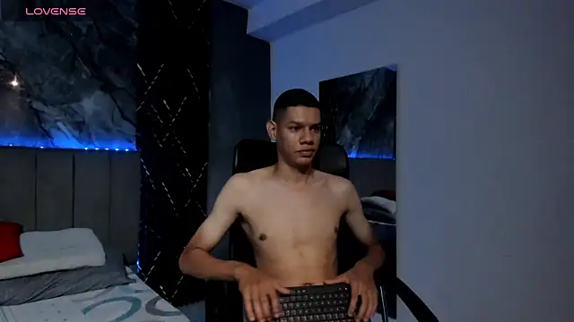 milo cruz  online show from February 10, 2:10 pm