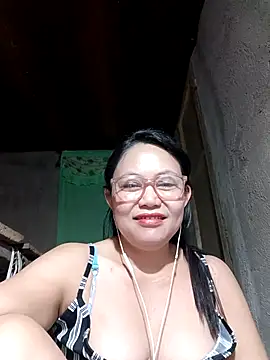 Snapshot of hotpinay_45 chatting on February 21, 8:21 pm hotpinay 45 online show from February 21, 8:21 pm