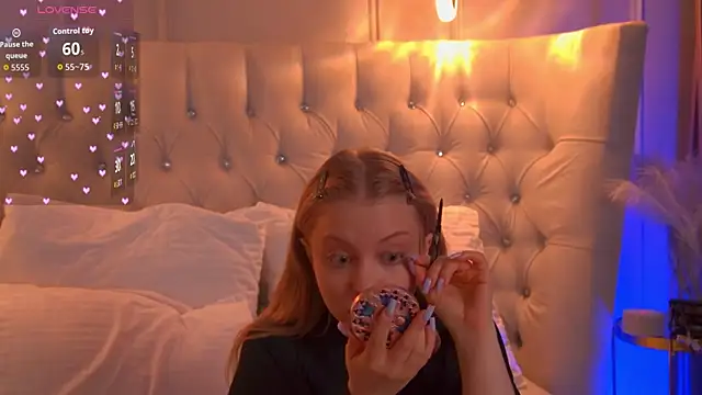 MollyHilton online show from April 19, 7:27 pm