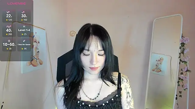 Snapshot of AliceeinWonderlanddd chatting on May 24, 3:22 am AliceeinWonderlanddd online show from May 24, 3:22 am