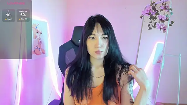AliceeinWonderlanddd online show from July 26, 2:09 am