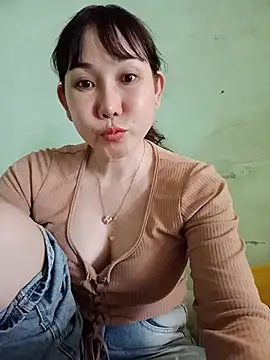 Snapshot of Ana-love2026 chatting on July 5, 2:51 am Ana-love2026 online show from July 5, 2:51 am