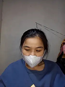 Snapshot of Daisy-lusia2026 chatting on February 19, 3:19 pm Daisy-lusia2026 online show from February 19, 3:19 pm