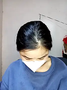 Snapshot of Daisy-lusia2026 chatting on March 2, 2:35 pm Daisy-lusia2026 online show from March 2, 2:35 pm