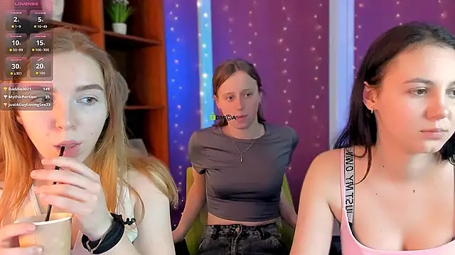 Snapshot of stella_flower chatting on February 7, 1:48 pm stella flower online show from February 7, 1:48 pm