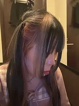 Snapshot of uni_nvqnl2 chatting on February 23, 7:11 pm uni nvqnl2 online show from February 23, 7:11 pm