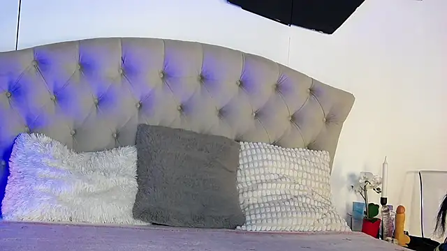 Snapshot of ChloeeDavis chatting on March 3, 7:31 pm ChloeeDavis online show from March 3, 7:31 pm