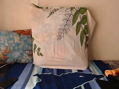 Snapshot of AmaraBlue03 chatting on February 20, 7:10 am AmaraBlue03 online show from February 20, 7:10 am