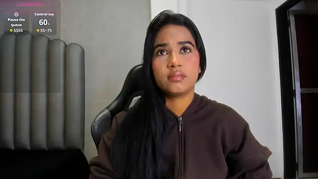 Snapshot of Shirleytaylor- chatting on February 19, 11:50 am Shirleytaylor- online show from February 19, 11:50 am