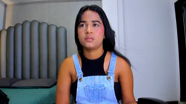 Snapshot of Shirleytaylor- chatting on February 20, 11:11 am Shirleytaylor- online show from February 20, 11:11 am