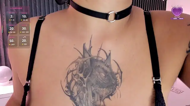 Snapshot of Amyy_Carter chatting on February 23, 1:19 pm Amyy Carter online show from February 23, 1:19 pm