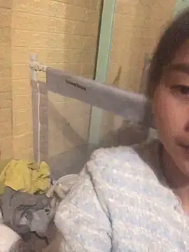 Snapshot of uyensexy chatting on February 1, 6:56 am uyensexy online show from February 1, 6:56 am