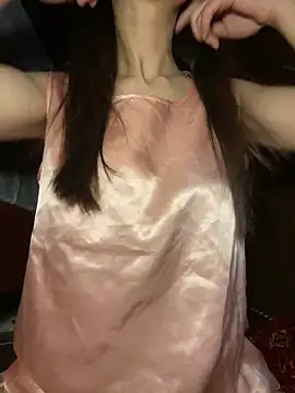 Snapshot of uyensexy chatting on February 16, 4:47 pm uyensexy online show from February 16, 4:47 pm