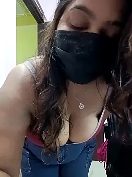 Aliya Hott online show from April 8, 3:39 am