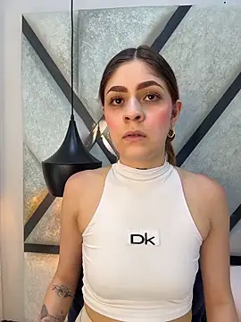 Snapshot of AriaWillssX chatting on March 2, 8:04 pm AriaWillssX online show from March 2, 8:04 pm