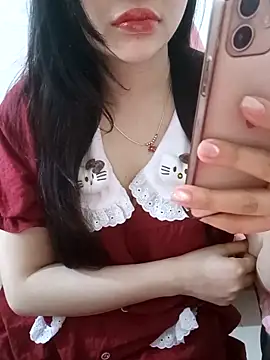 Snapshot of Moe-moex chatting on April 3, 10:08 pm Moe-moex online show from April 3, 10:08 pm