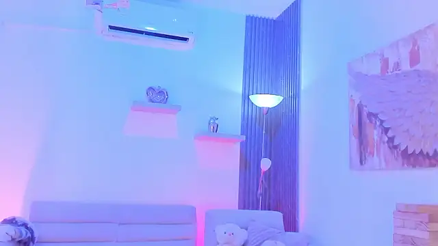 TAHIELA  online show from February 10, 11:03 am