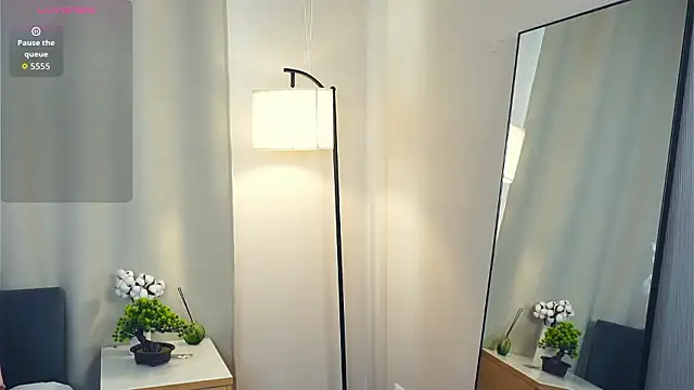 Snapshot of PatricePerlow chatting on February 3, 7:46 am PatricePerlow online show from February 3, 7:46 am