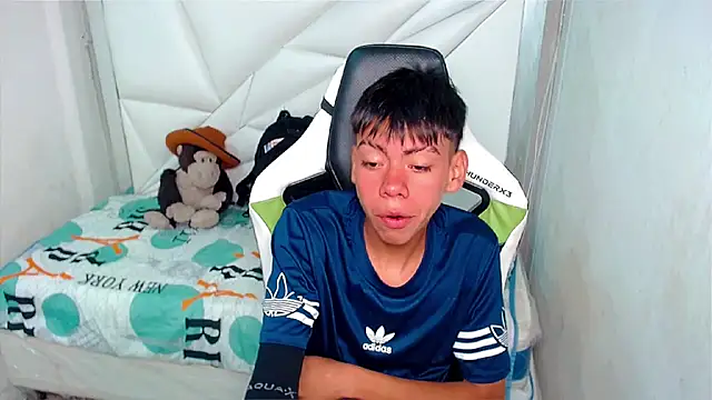 Liarr  online show from March 17, 8:12 pm