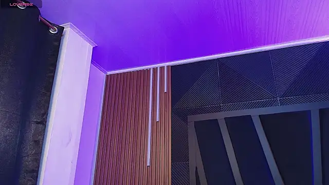 Hanna Becker  online show from February 19, 11:28 am